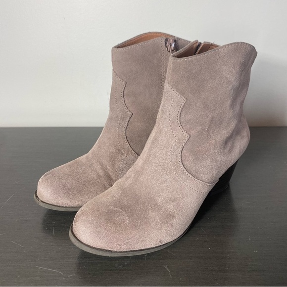 LUCKY BRAND Taupe Suede Side Zipper Western Booties - Picture 2 of 15